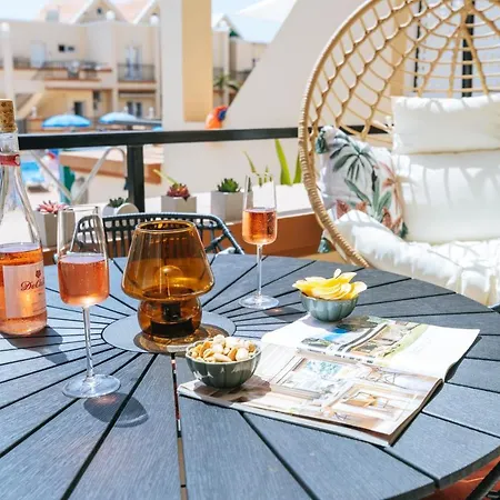 Amazing Renovated Pool View Apartment, 2 Min To Fañabe